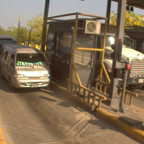 honduras - san pedro sula: traffic in san pedro sula