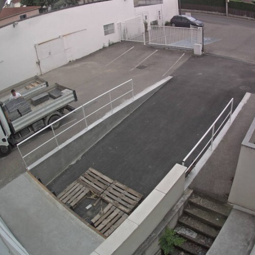 france - lanta: parking in lanta