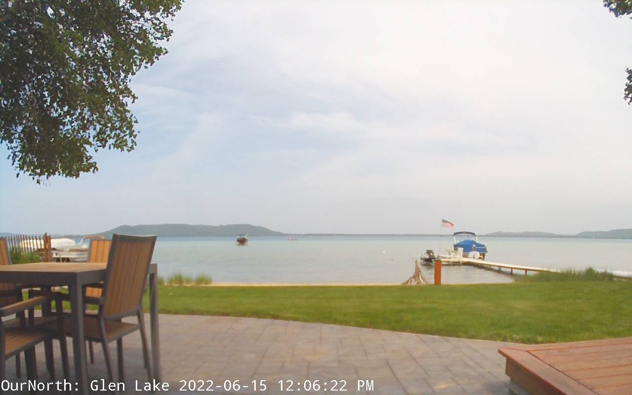 preview: live webcam  in Traverse City