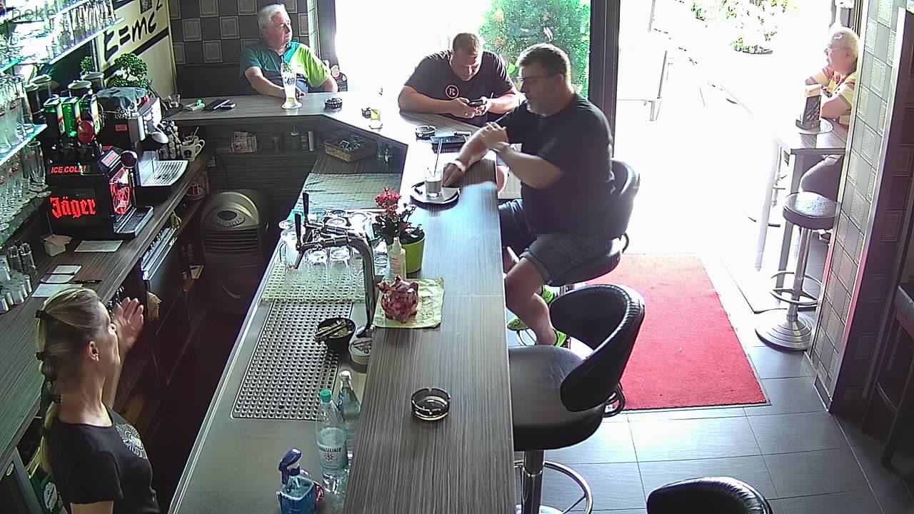 preview: Beer bar webcam - Berlin
